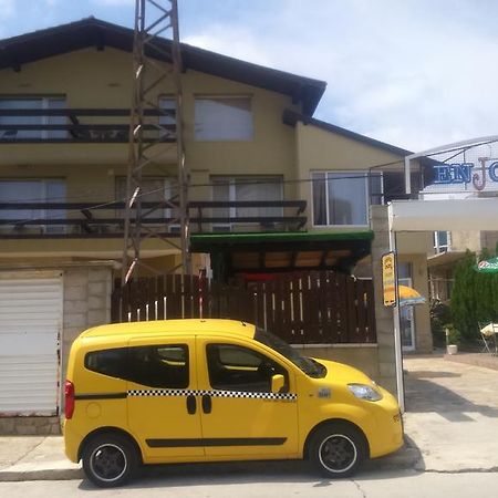 Enjoy Guest House ゴールデンサンド エクステリア 写真