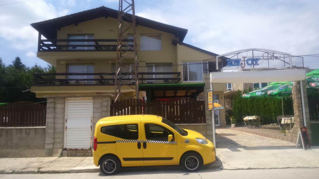 Enjoy Guest House ゴールデンサンド エクステリア 写真